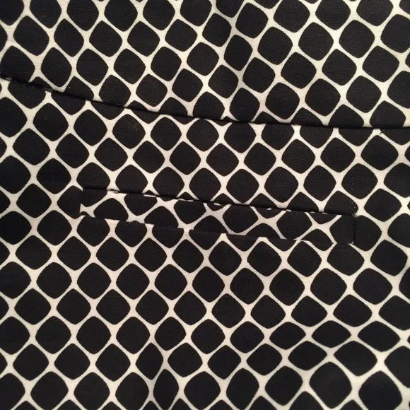APT 9 Black and White Capri Pants Size 4p - Picture 4 of 4